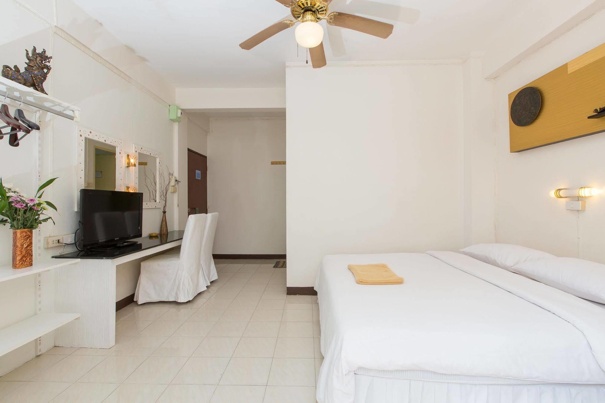 Connect Guesthouse Patong 외부 사진